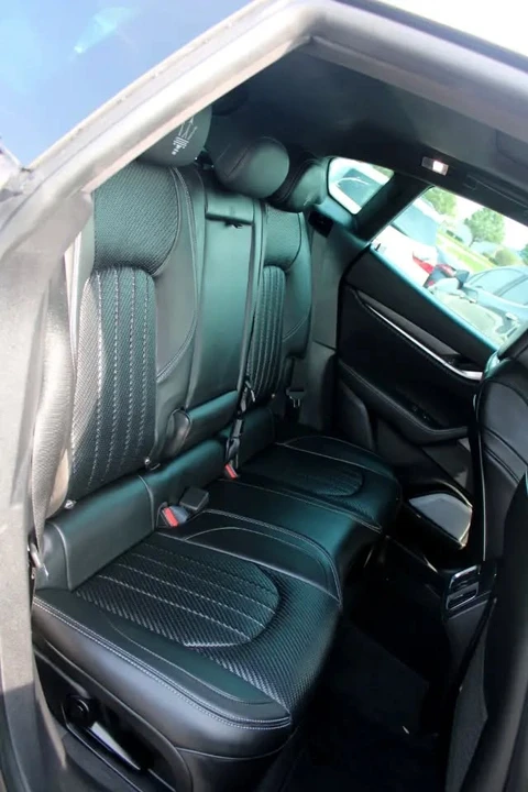 2020 Maserati Levante - Image 7 of 17