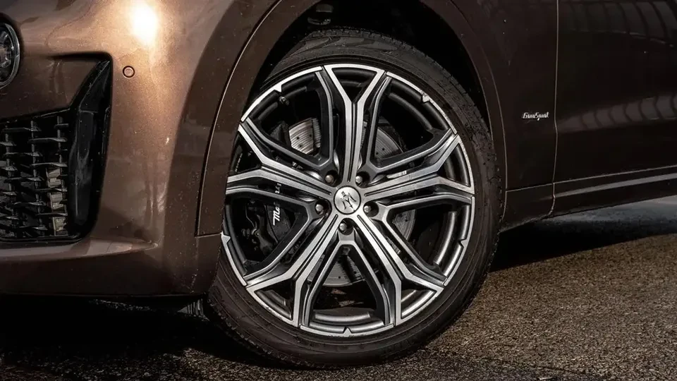 2020 Maserati Levante - Image 3 of 20