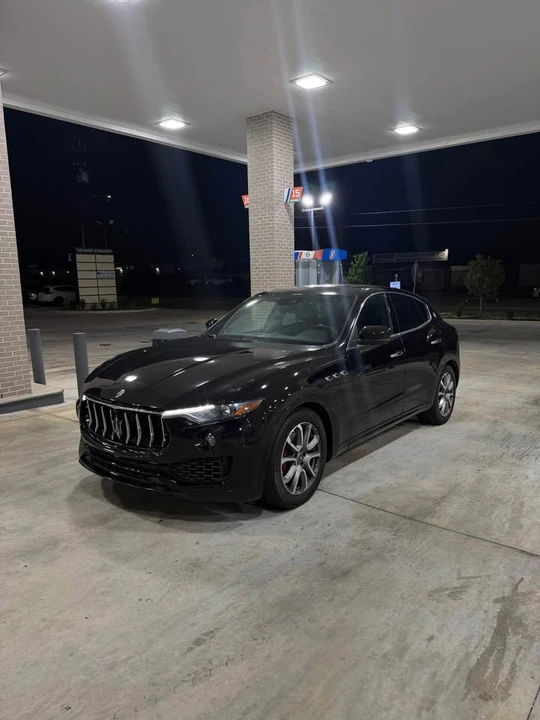 2020 Maserati Levante - Image 2 of 12