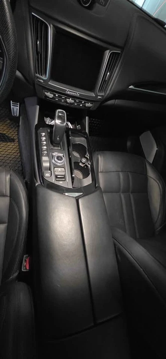 2020 Maserati Levante - Image 9 of 12