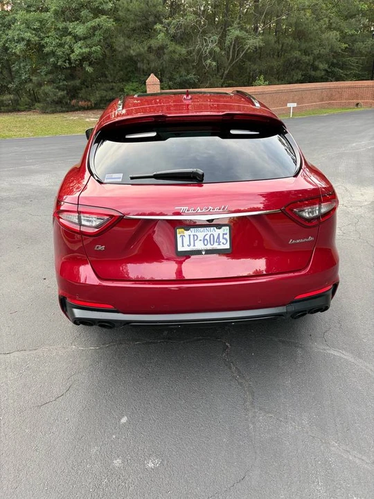2020 Maserati Levante - Image 6 of 11