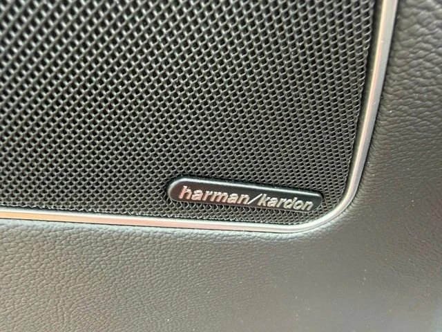 2020 Maserati Levante - Image 13 of 20
