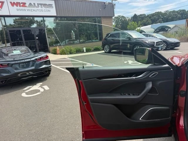2020 Maserati Levante - Image 12 of 20