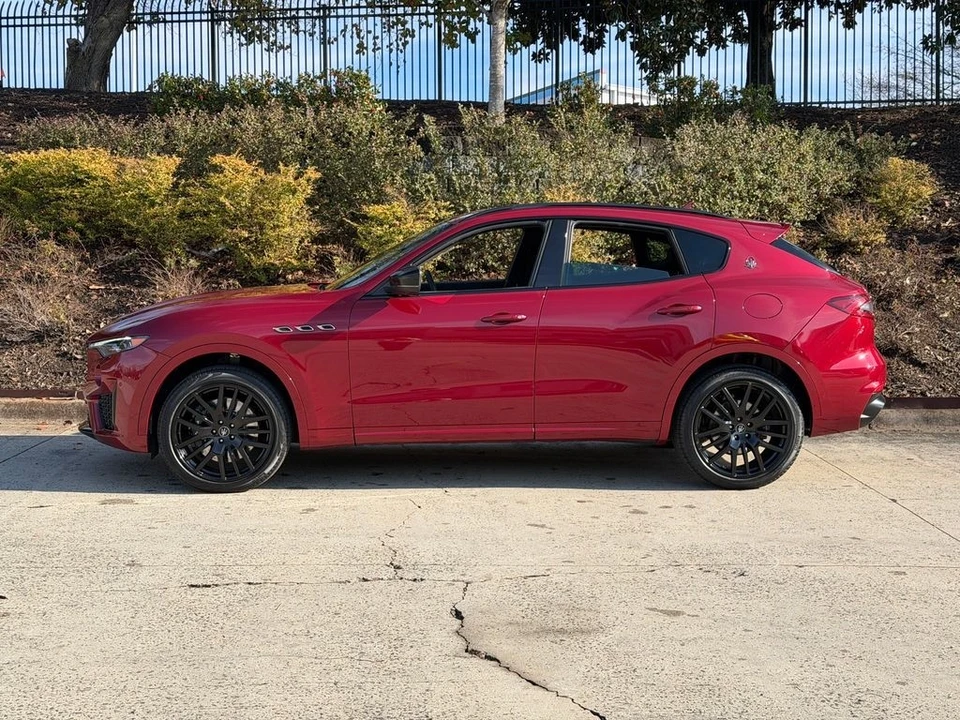 2020 Maserati Levante - Image 9 of 21