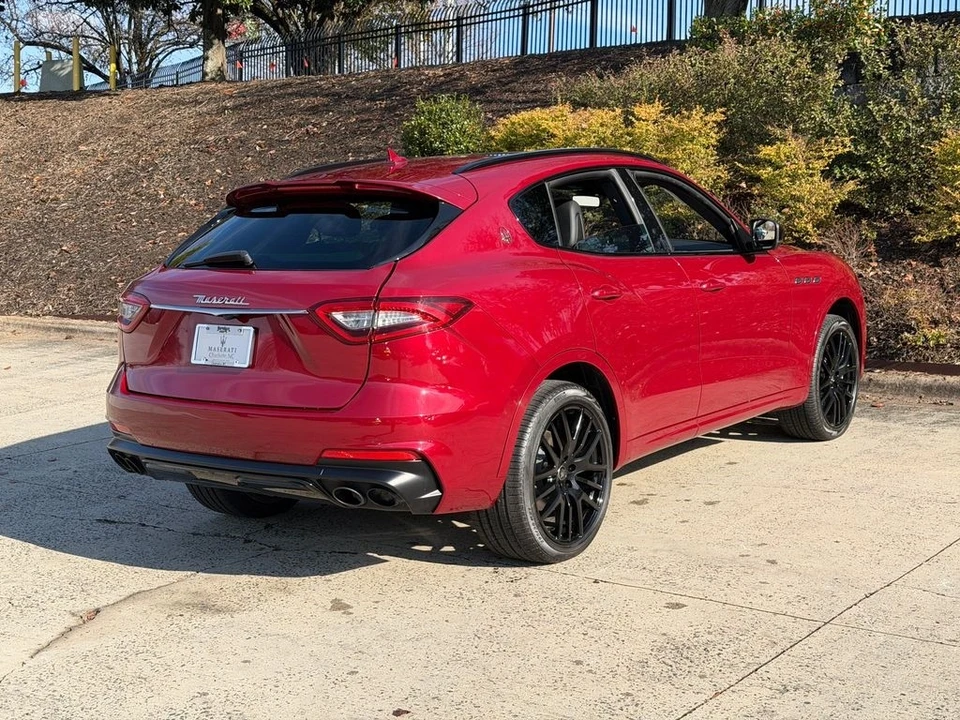 2020 Maserati Levante - Image 7 of 21