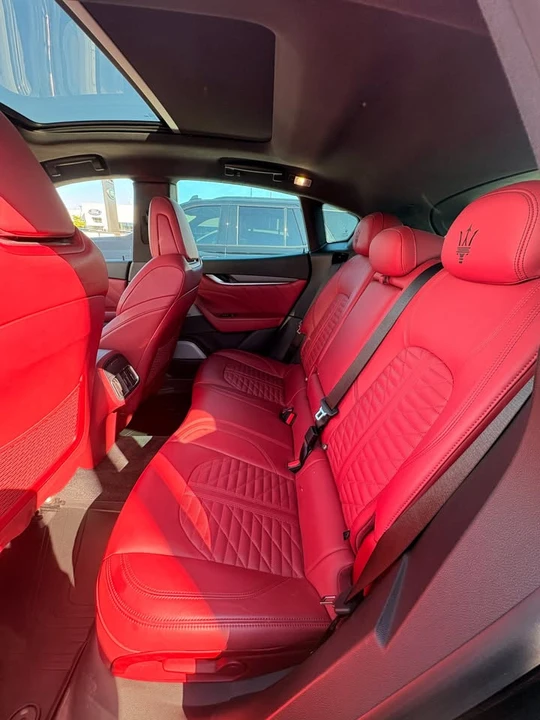 2020 Maserati Levante - Image 6 of 10