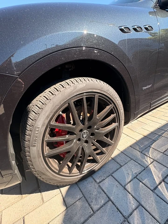 2020 Maserati Levante - Image 3 of 10