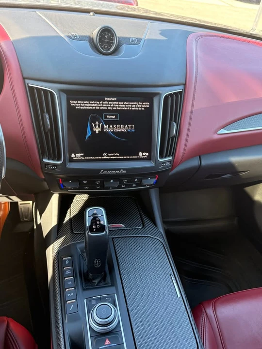 2020 Maserati Levante - Image 9 of 10