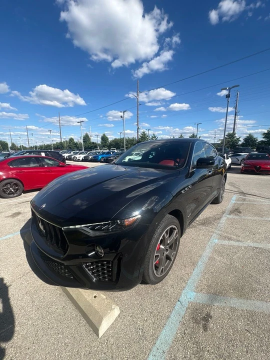 2020 Maserati Levante - Image 2 of 5