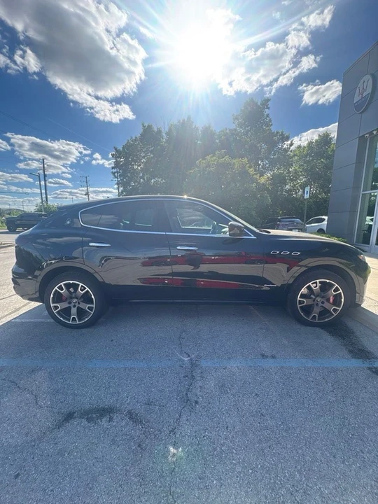 2020 Maserati Levante - Image 3 of 5