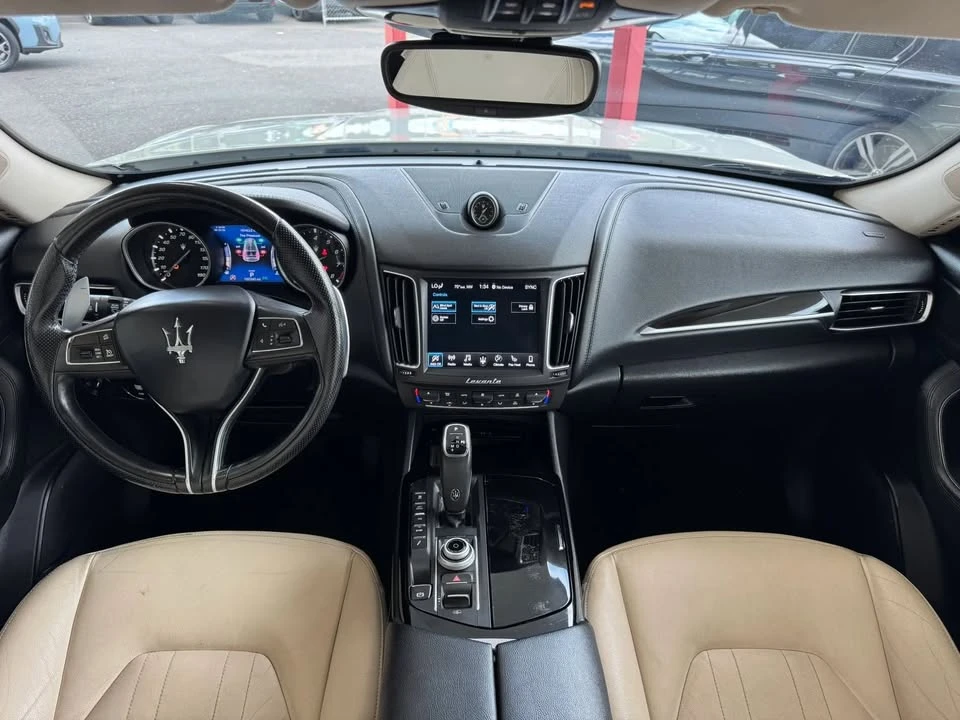 2020 Maserati Levante - Image 9 of 20