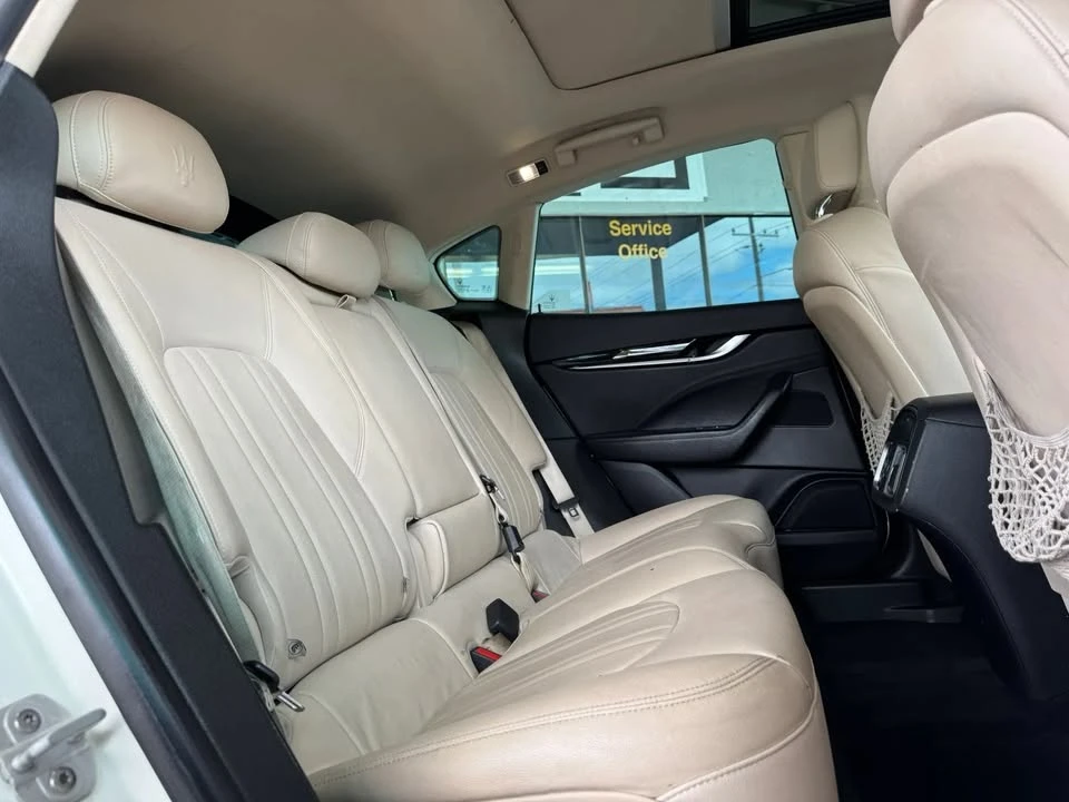 2020 Maserati Levante - Image 18 of 20