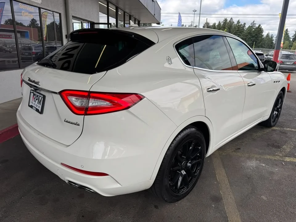 2020 Maserati Levante - Image 7 of 20