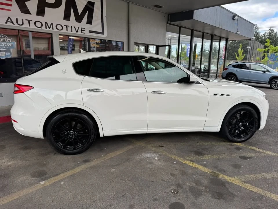 2020 Maserati Levante - Image 8 of 20