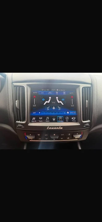 2020 Maserati Levante - Image 9 of 13