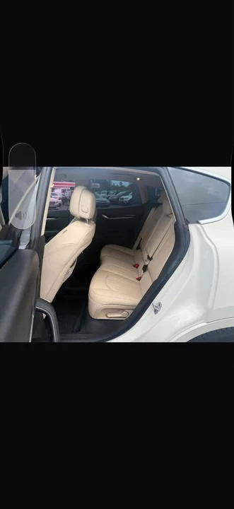 2020 Maserati Levante - Image 6 of 13
