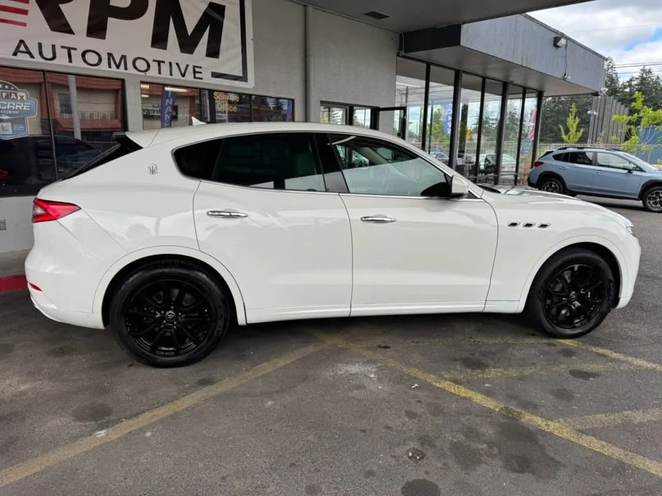 2020 Maserati Levante - Image 8 of 20