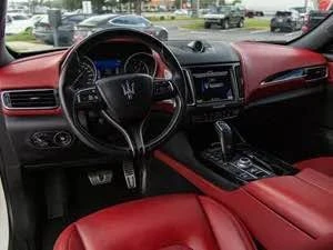 2020 Maserati Levante - Image 8 of 15