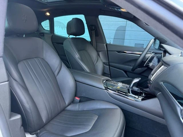 2020 Maserati Levante - Image 16 of 21