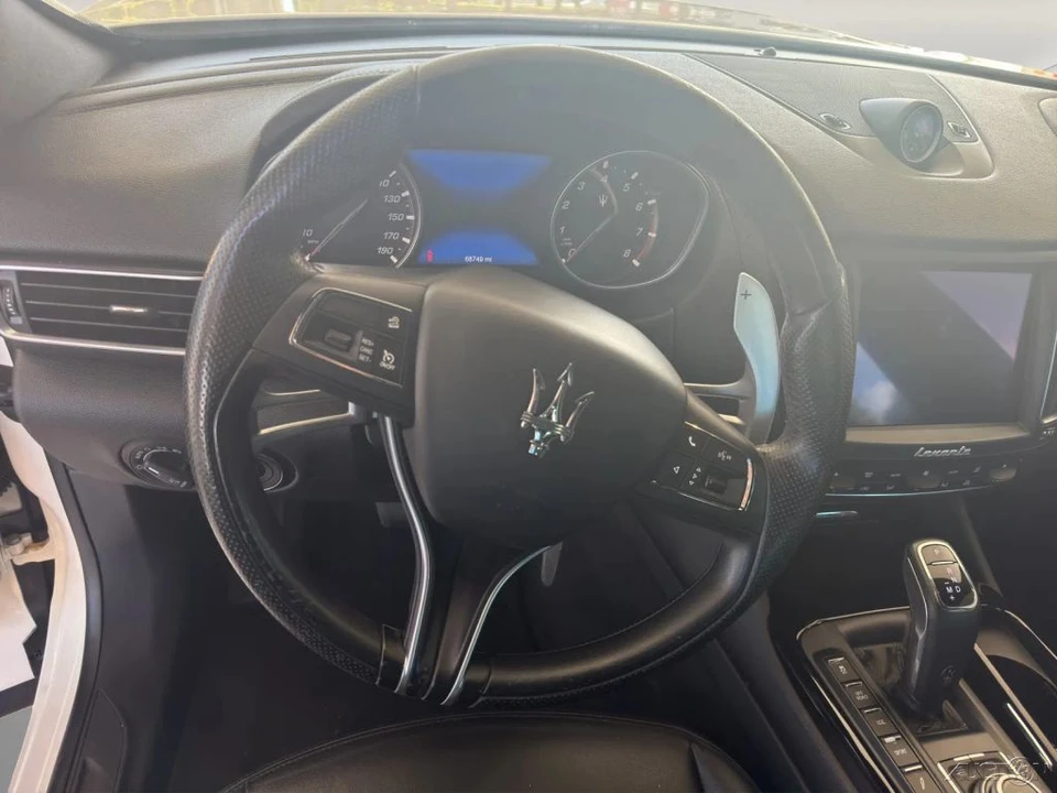 2020 Maserati Levante - Image 9 of 21