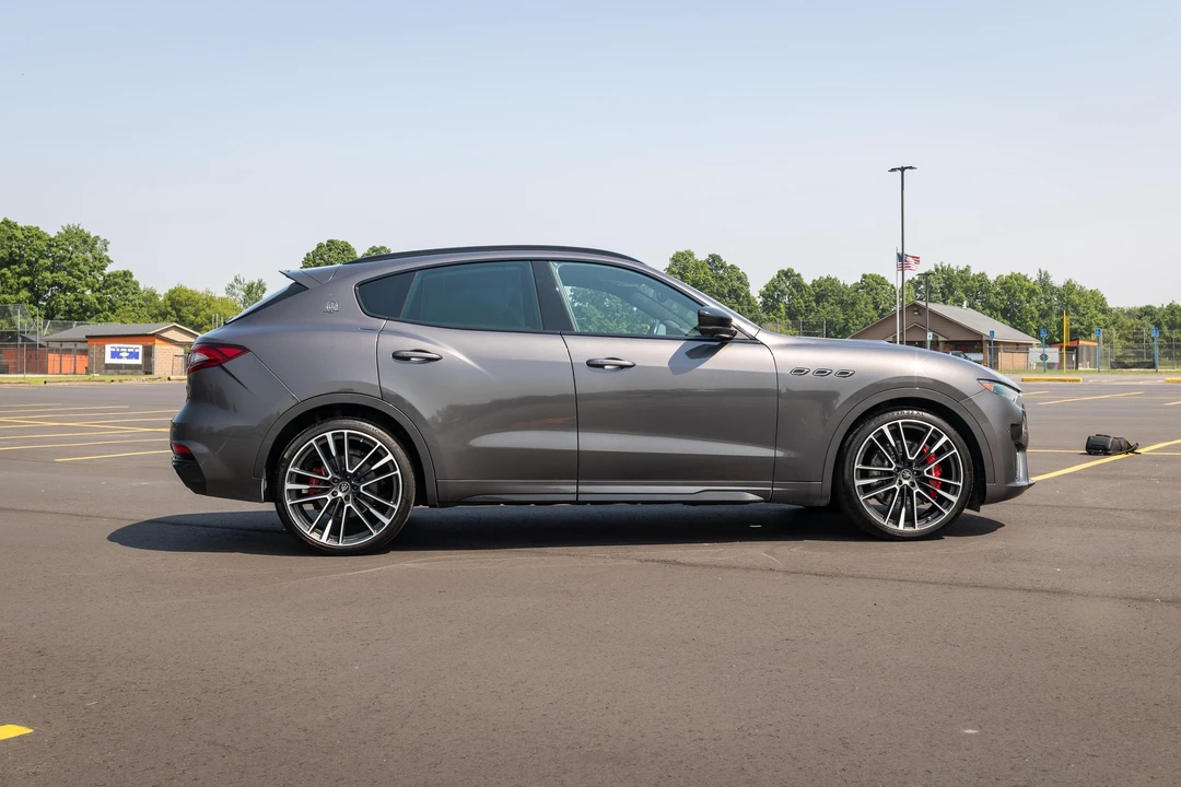 2020 Maserati Levante Trofeo - Image 18 of 31