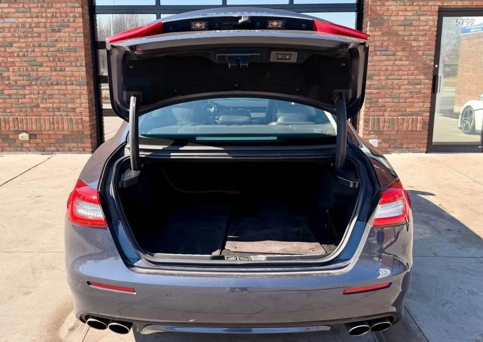 2020 Maserati Quattroporte 6th Gen - Image 10 of 20