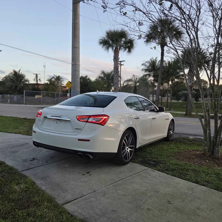 2020 Maserati Ghibli 3rd Gen - Image 3 of 11