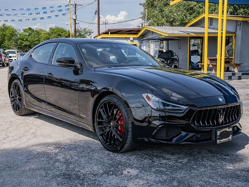 2020 Maserati Ghibli 3rd Gen - Image 2 of 8