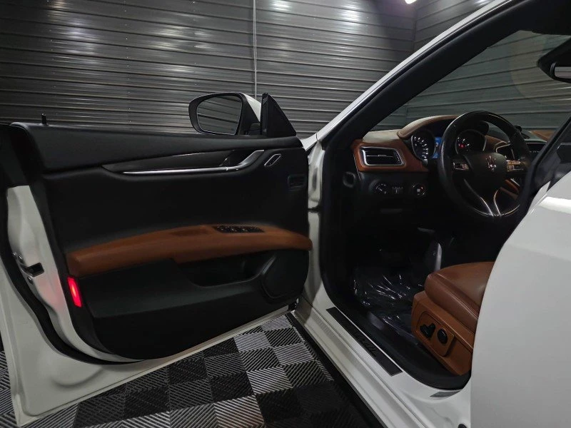 2020 Maserati Ghibli 3rd Gen - Image 19 of 20