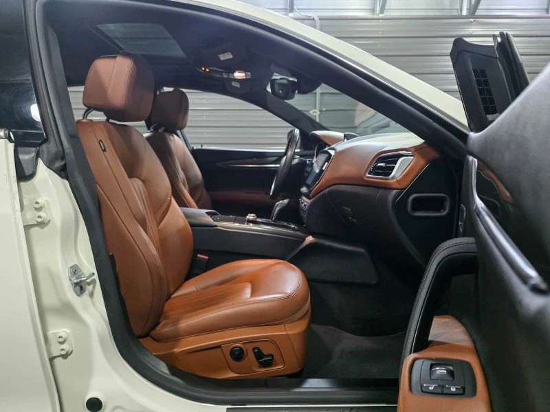 2020 Maserati Ghibli 3rd Gen - Image 14 of 20