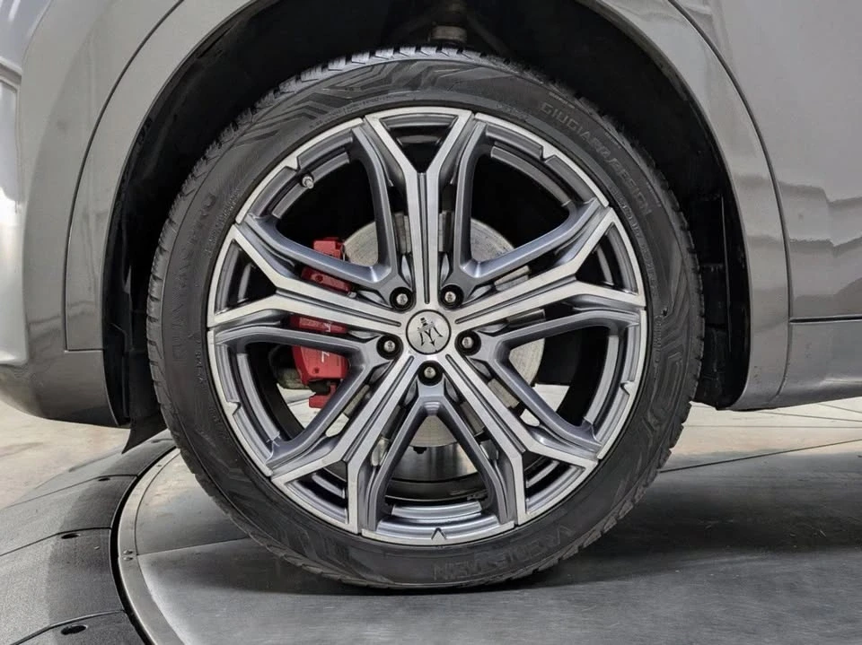 2020 Maserati Levante - Image 11 of 20