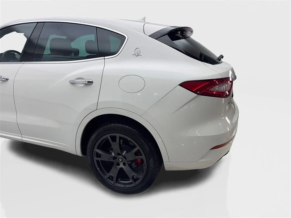 2020 Maserati Levante - Image 17 of 20