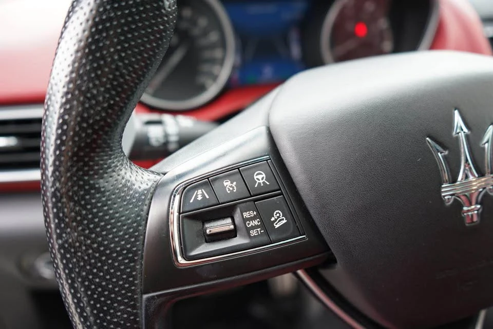 2020 Maserati Levante - Image 17 of 20