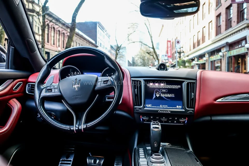 2020 Maserati Levante - Image 11 of 17