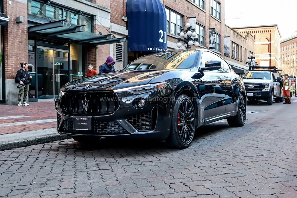 2020 Maserati Levante - Image 2 of 17