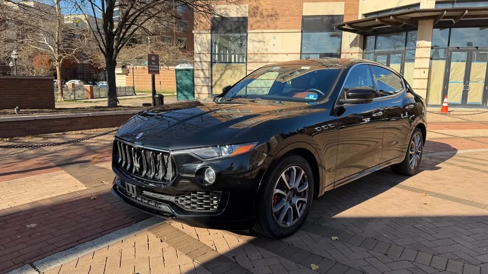 2020 Maserati Levante - Image 7 of 18