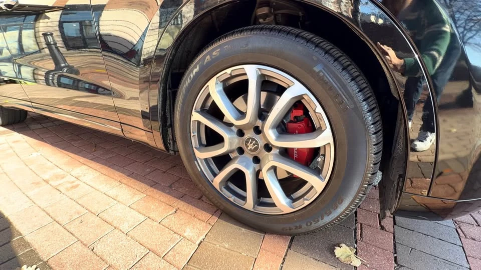 2020 Maserati Levante - Image 11 of 18
