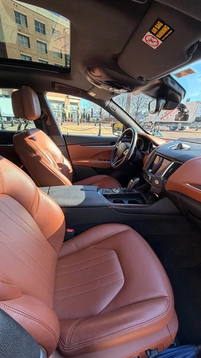 2020 Maserati Levante - Image 8 of 18