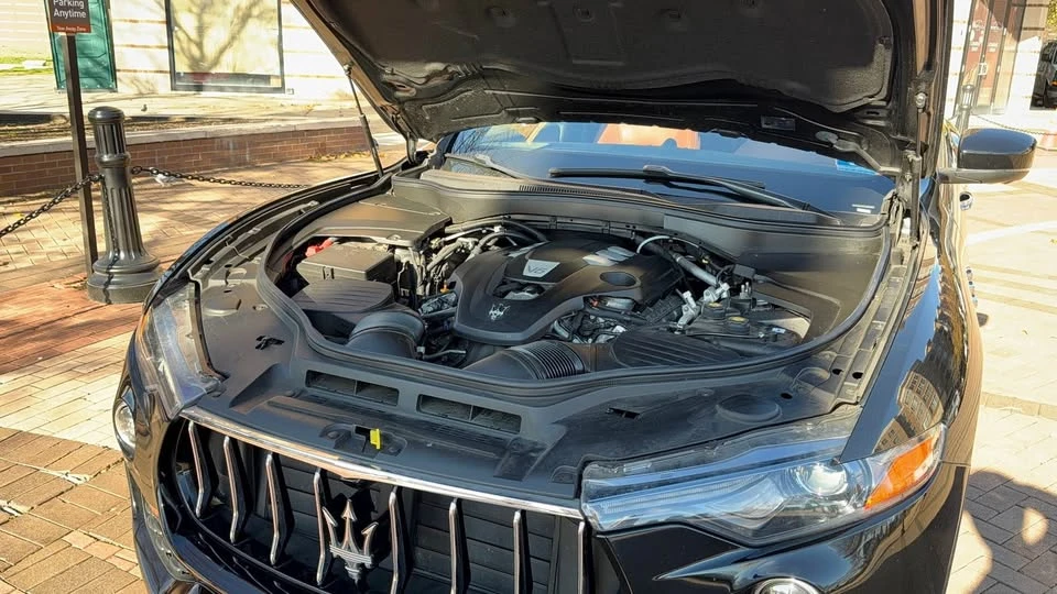 2020 Maserati Levante - Image 15 of 18