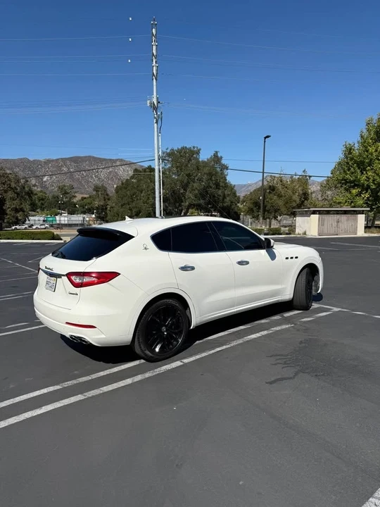 2020 Maserati Levante - Image 7 of 19