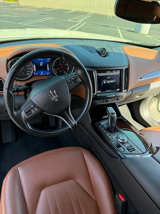 2020 Maserati Levante - Image 17 of 19