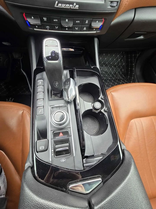 2020 Maserati Levante - Image 15 of 17