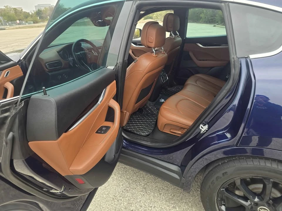 2020 Maserati Levante - Image 9 of 17