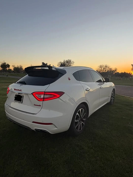2020 Maserati Levante - Image 12 of 14