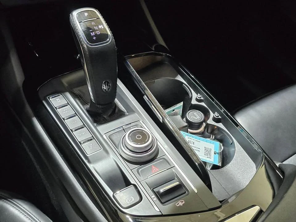 2020 Maserati Levante - Image 13 of 20