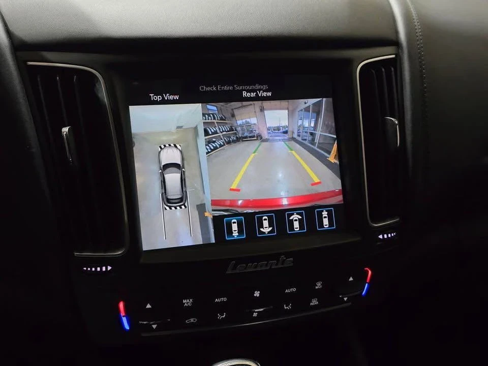 2020 Maserati Levante - Image 11 of 20
