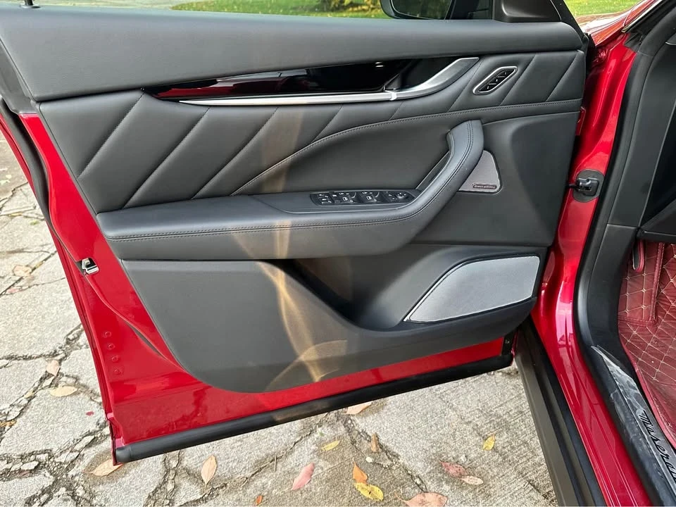 2020 Maserati Levante - Image 15 of 16