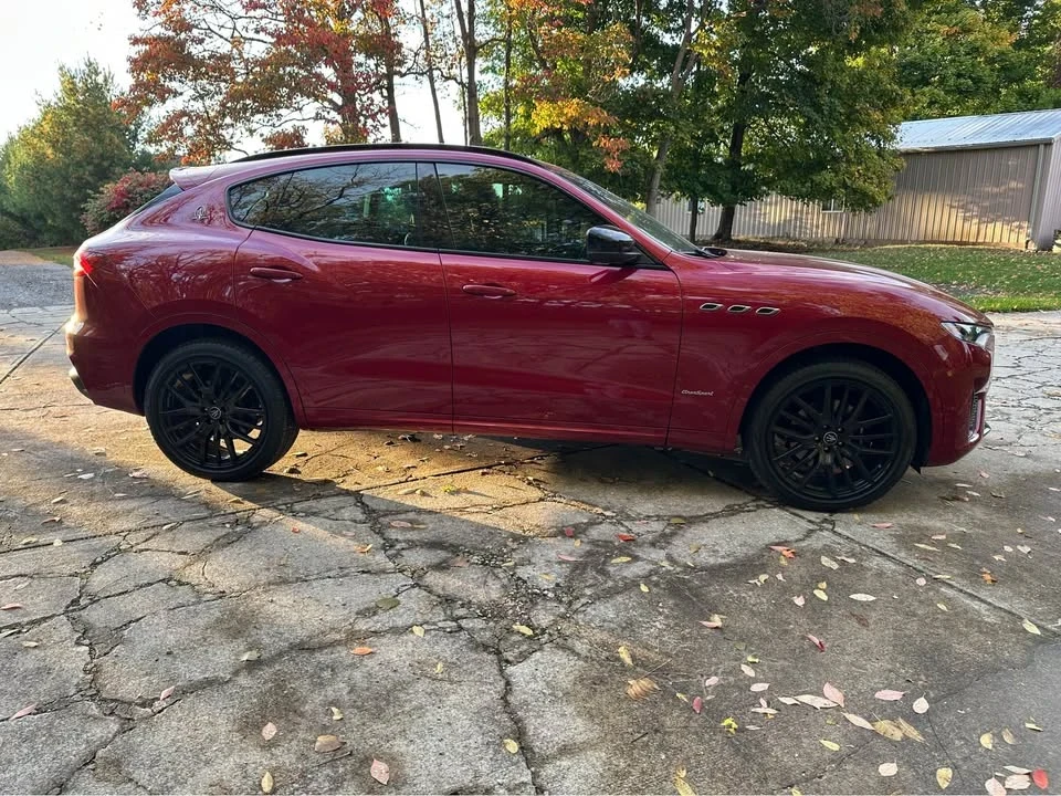 2020 Maserati Levante - Image 2 of 16
