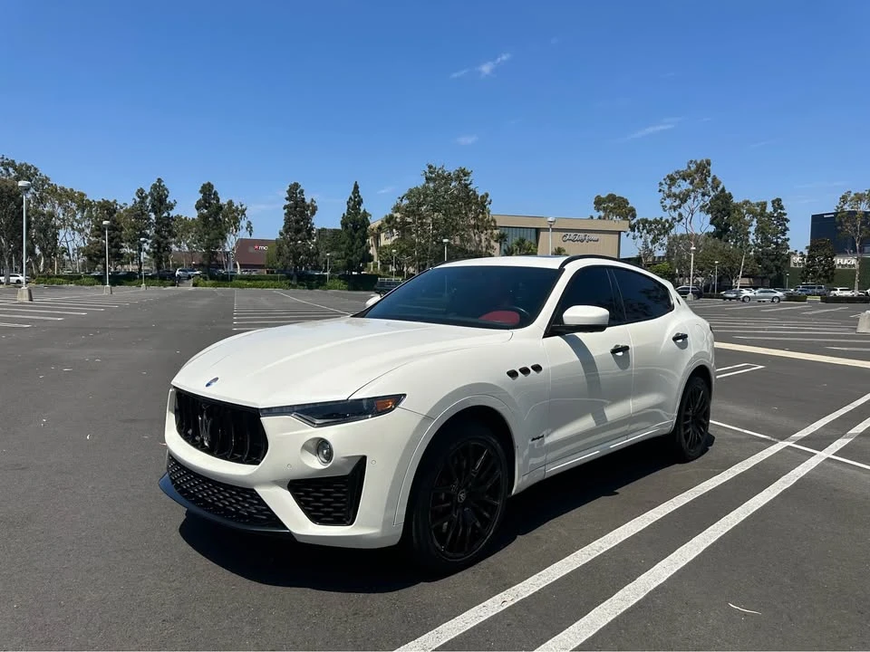 2020 Maserati Levante - Image 4 of 10