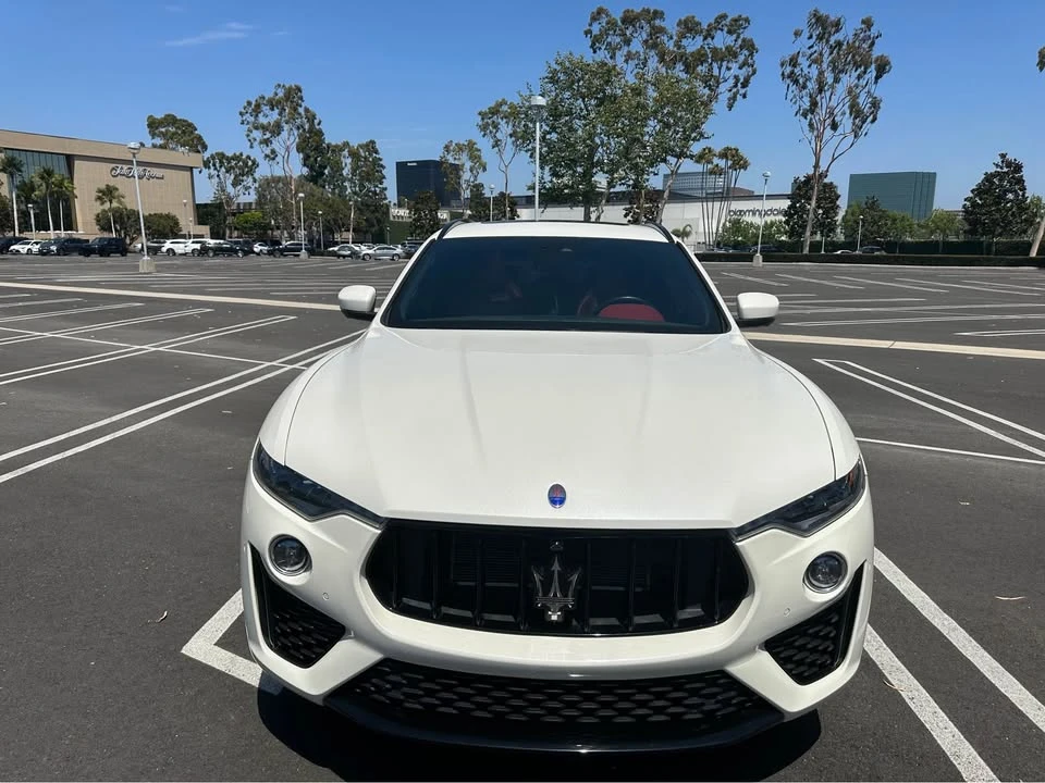 2020 Maserati Levante - Image 2 of 10